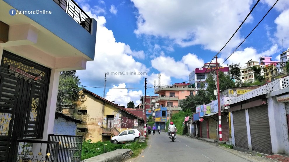 Almora Mall Road